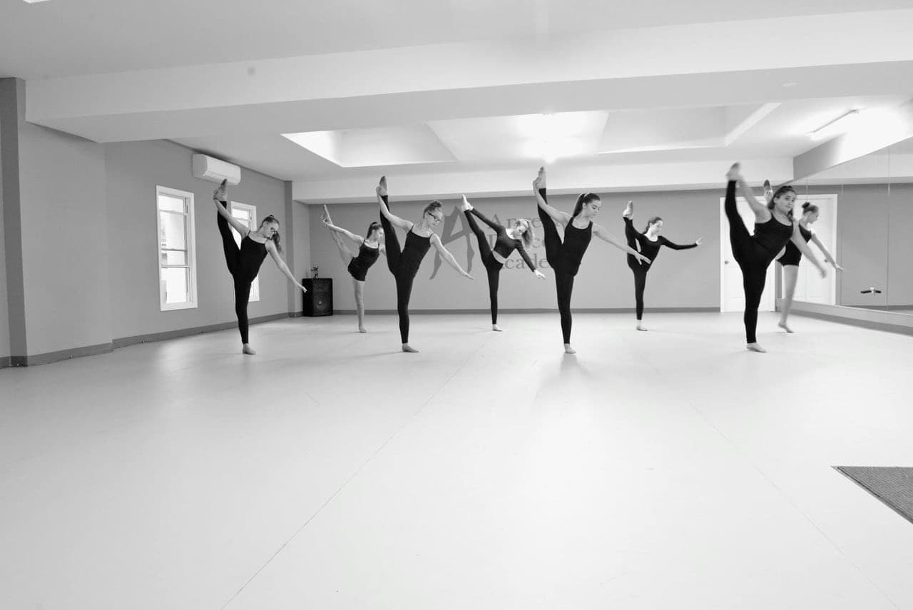 Fundamentals Program - AGES 6-18 dance program